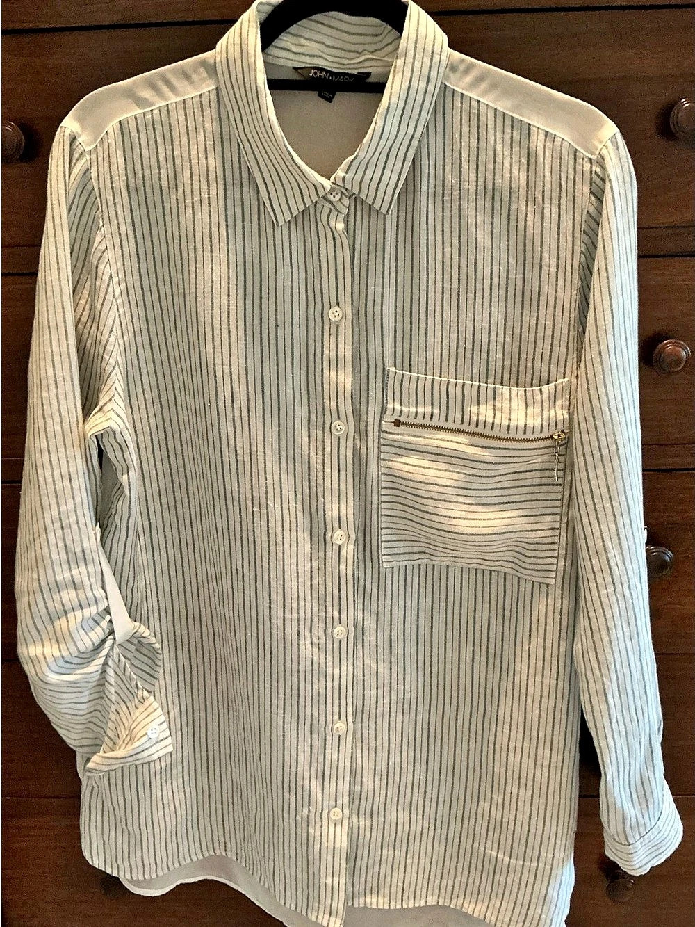 John Mark Striped Button Down Shirt in White & Green Like New - Size M